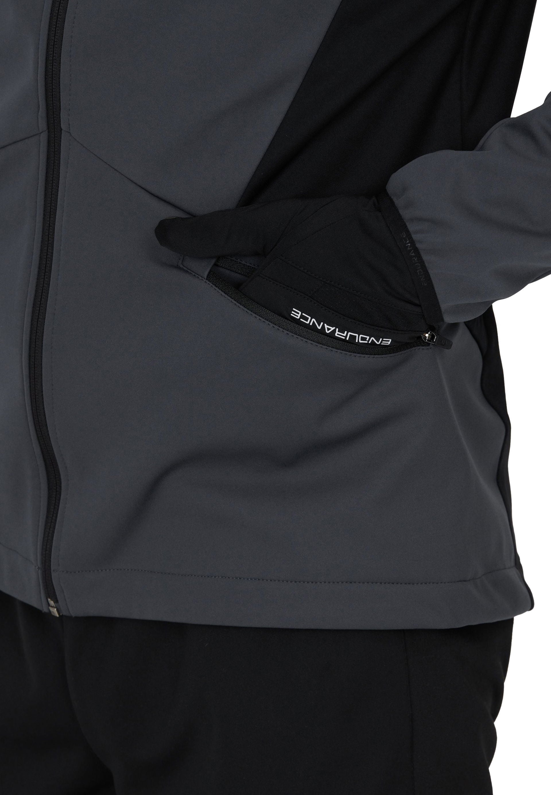 HERREN SOFTSHELLJACKE LEANDER M XCS SOFTSHELL JACKET (E223471-1009) HERREN SOFTSHELLJACKE LEANDER M XCS SOFTSHELL JACKET (E223471-1009)