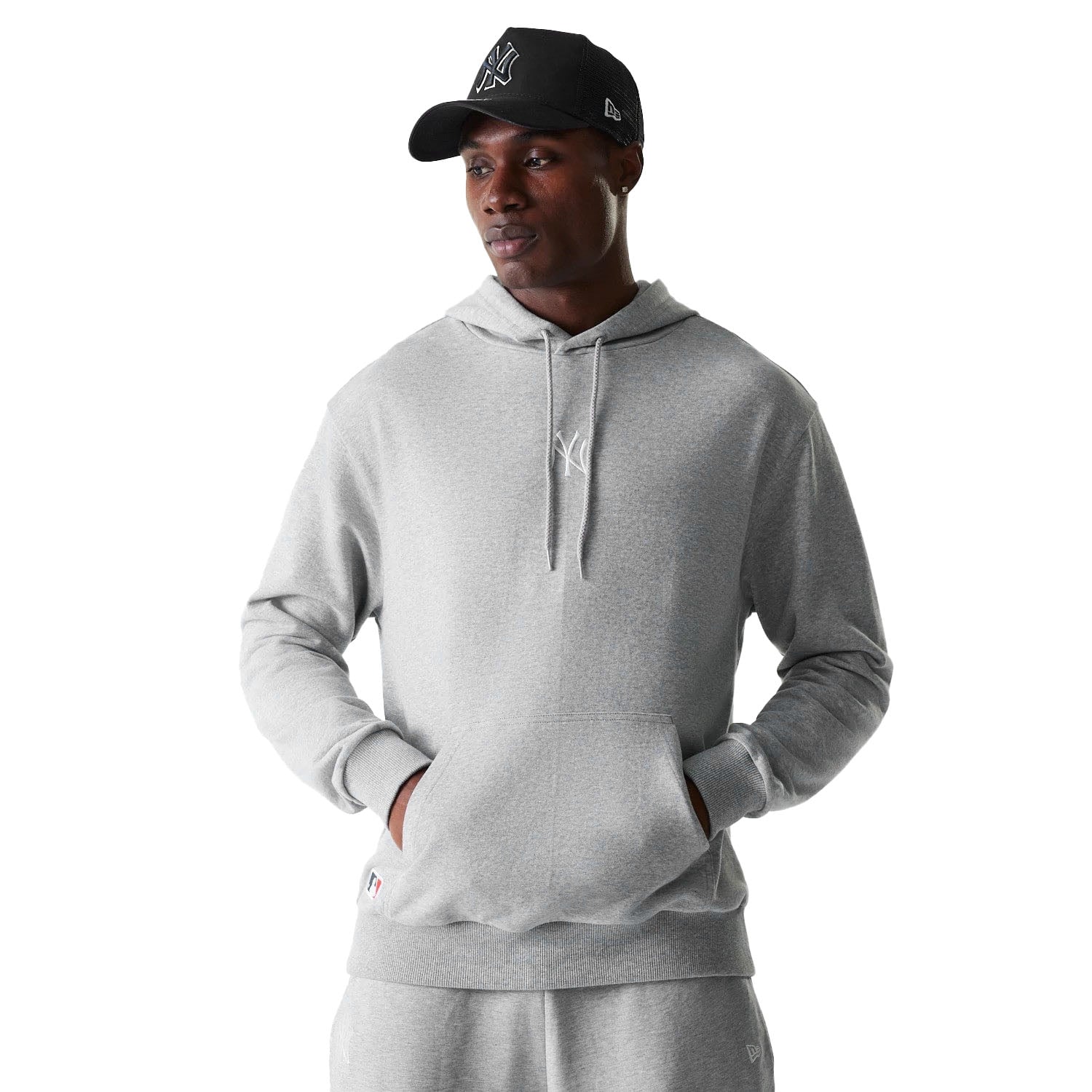 HERREN HOODIE NOS MLB LE MIDI OS HOODIE FT NEYYAN HGR (60675761) HERREN HOODIE NOS MLB LE MIDI OS HOODIE FT NEYYAN HGR (60675761)
