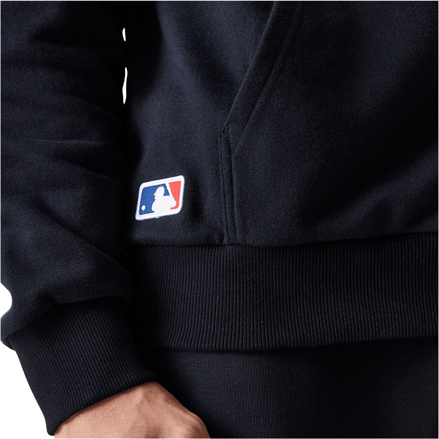 HERREN HOODIE NOS MLB LE MIDI OS HOODIE FT NEYYAN BLK (60675759)