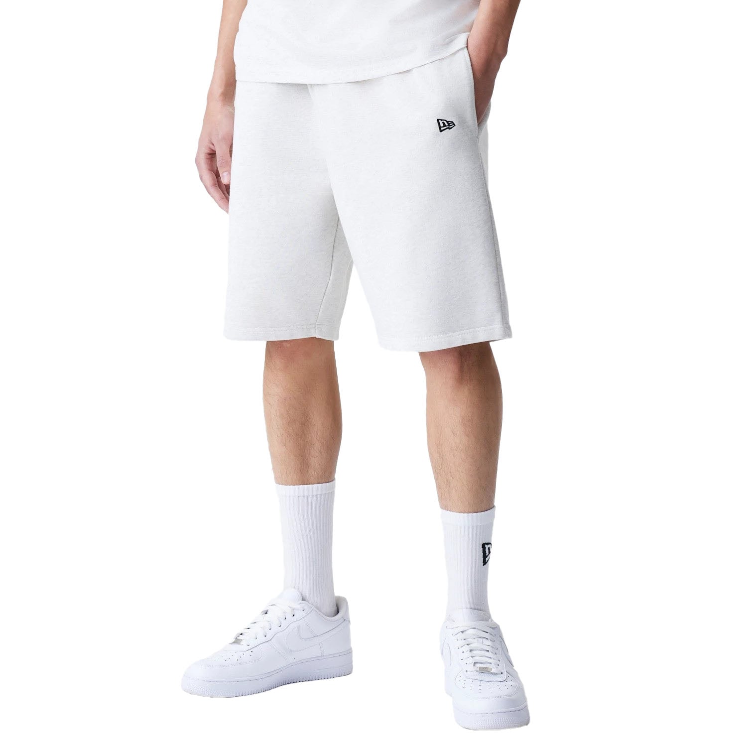 HERREN SHORTS NE ESSNTIALS OS SHORT NEWERA EGH (60752364) HERREN SHORTS NE ESSNTIALS OS SHORT NEWERA EGH (60752364)