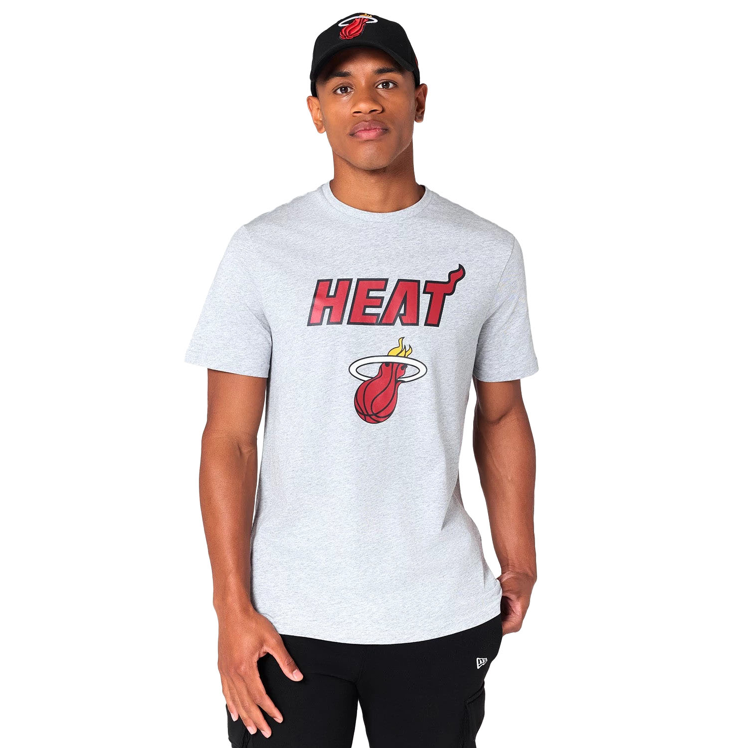 MĘSKI T-SHIRT NOS NBA REGULAR TEE MIAHEA HGR (60505470)