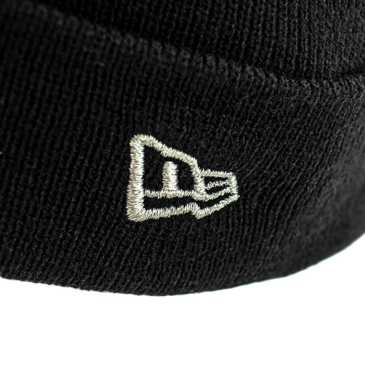 UNISEX BEANIE METALLIC BADGE CUFF CHIBUL BLK (60284987-001) UNISEX BEANIE METALLIC BADGE CUFF CHIBUL BLK (60284987-001)