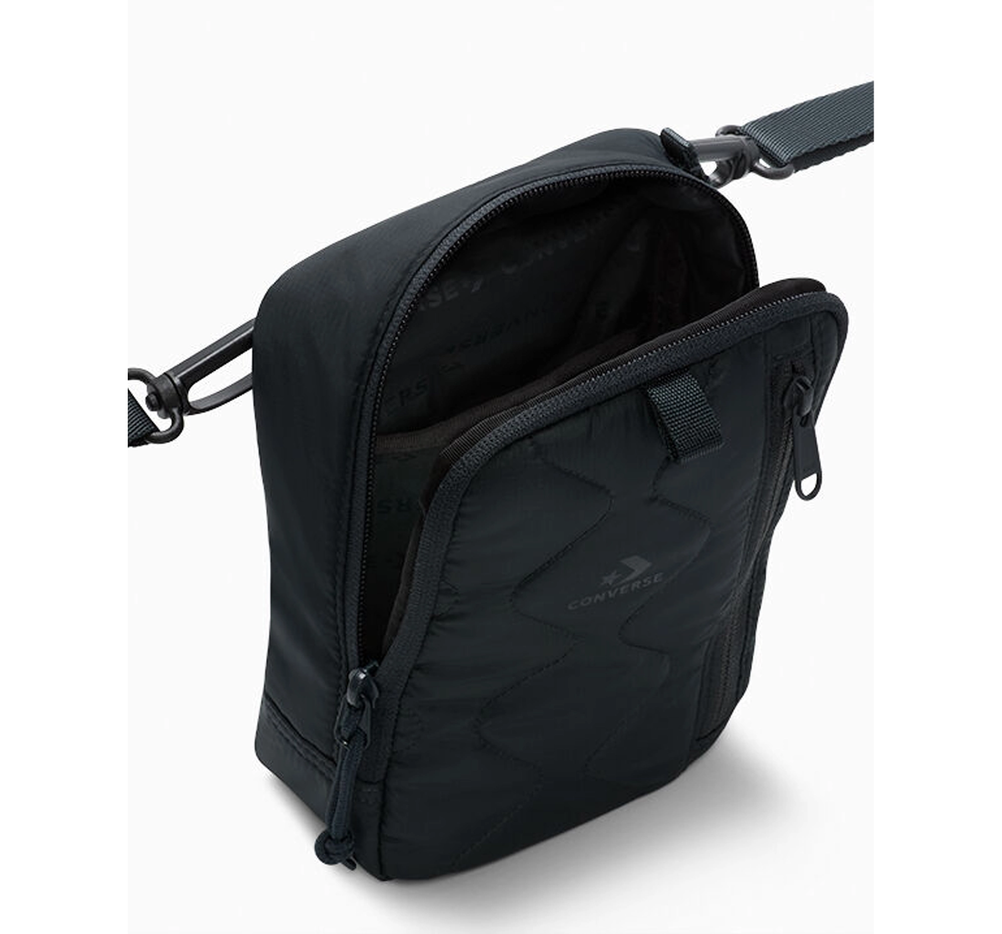 UNISEX UMHÄNGETASCHE WINTERIZED CROSSBODY (10027124-A01) UNISEX UMHÄNGETASCHE WINTERIZED CROSSBODY (10027124-A01)