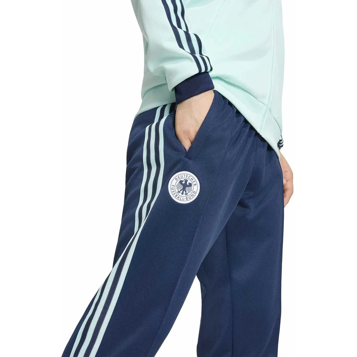 HERREN DFB FAN-JOGGINGHOSE OG TP (JZ9341) HERREN DFB FAN-JOGGINGHOSE OG TP (JZ9341)