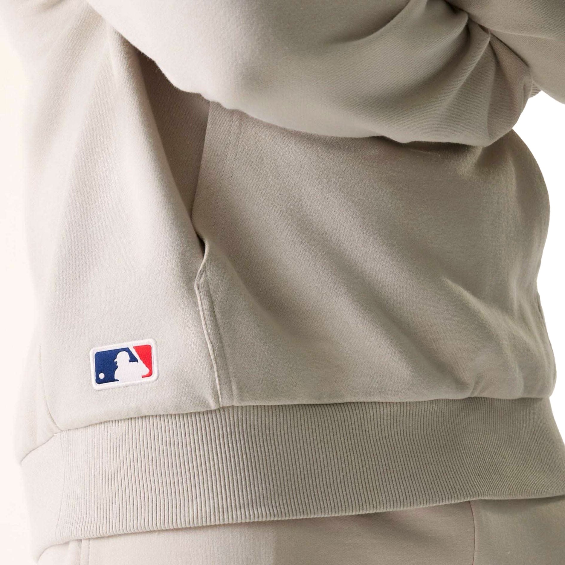 HERREN HOODIE NOS MLB LE MIDI OS HOODIE FT NEYYAN STN (60675753) HERREN HOODIE NOS MLB LE MIDI OS HOODIE FT NEYYAN STN (60675753)