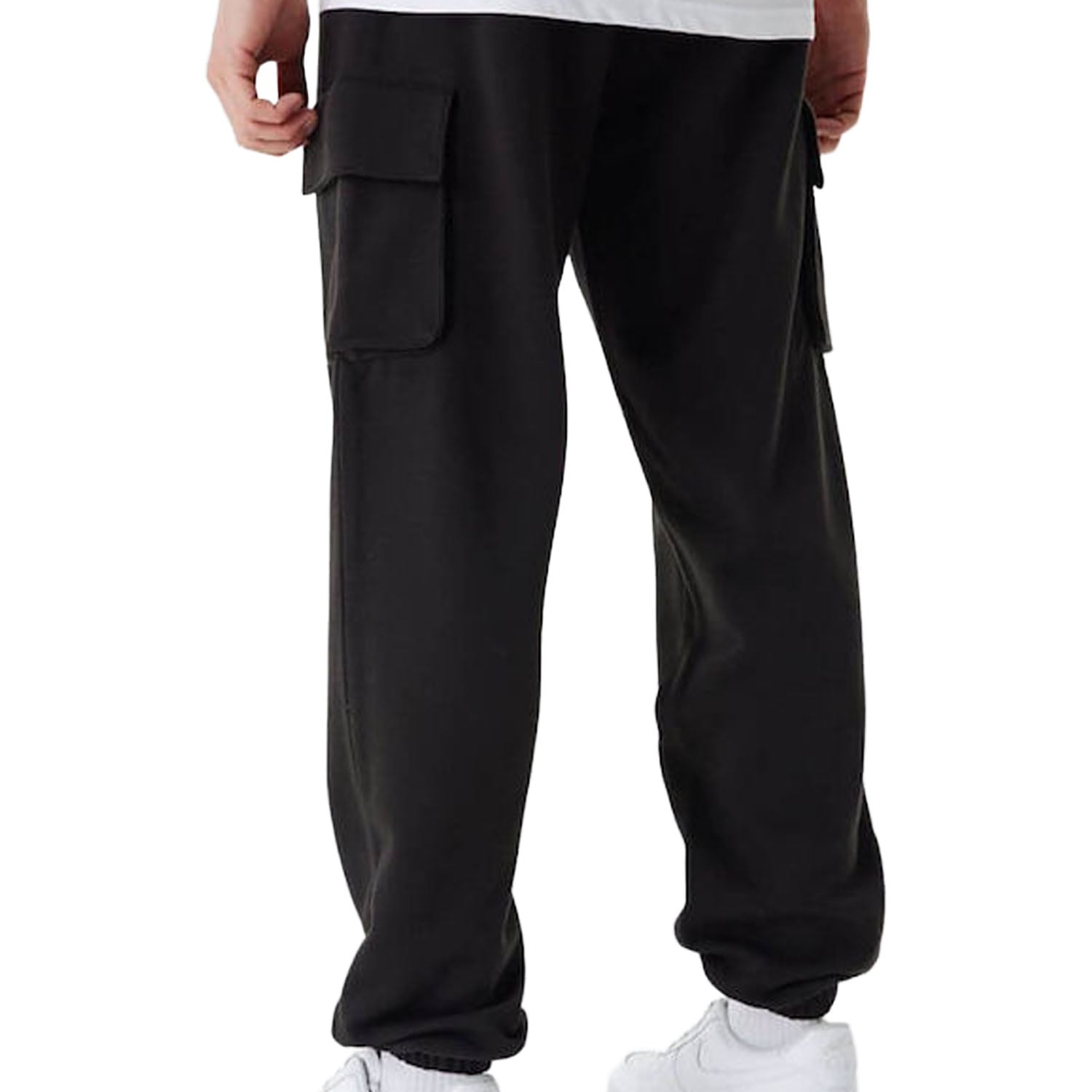 HERREN JOGGINGHOSE NE CARGO JOGGER NEWERA BLKWHI (60424482-001) HERREN JOGGINGHOSE NE CARGO JOGGER NEWERA BLKWHI (60424482-001)