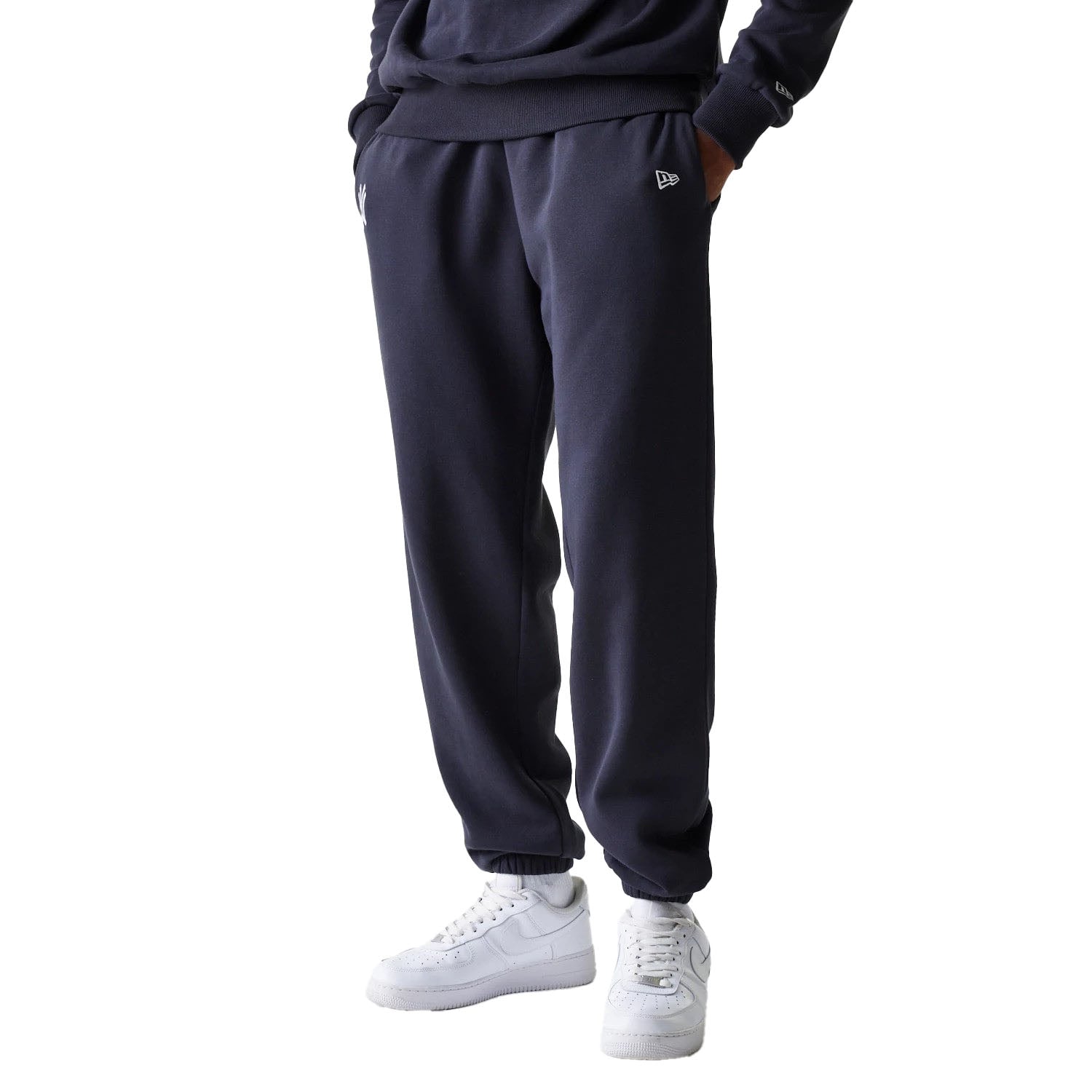 HERREN JOGGINGHOSE NOS MLB LE MIDI JOGGER BB NEYYAN NVY (60675769) HERREN JOGGINGHOSE NOS MLB LE MIDI JOGGER BB NEYYAN NVY (60675769)