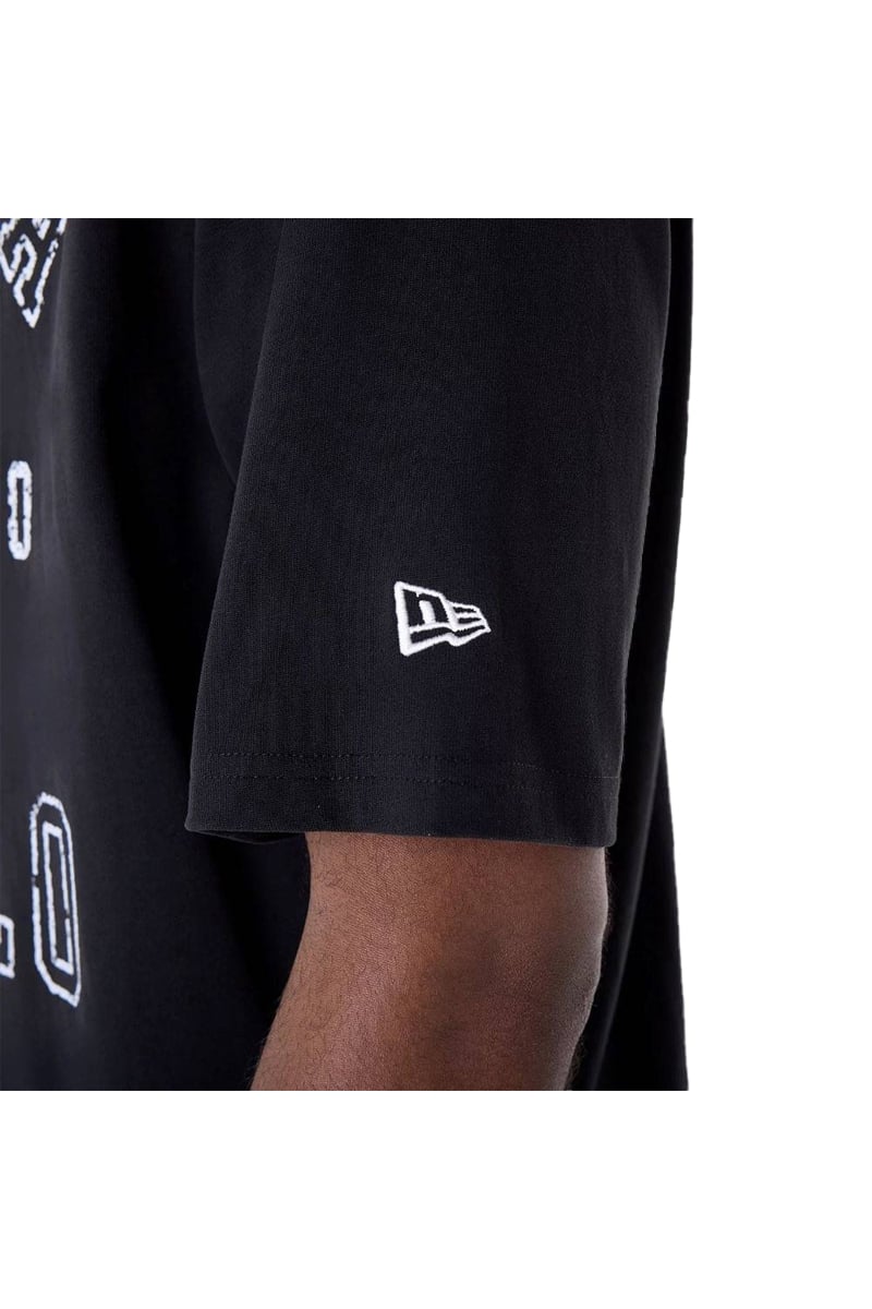 HERREN T-SHIRT NE GRPHC OS TEE NEWERA BLK (60596288) HERREN T-SHIRT NE GRPHC OS TEE NEWERA BLK (60596288)